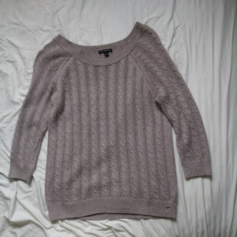 American eagle 3/4 sleeve sweater